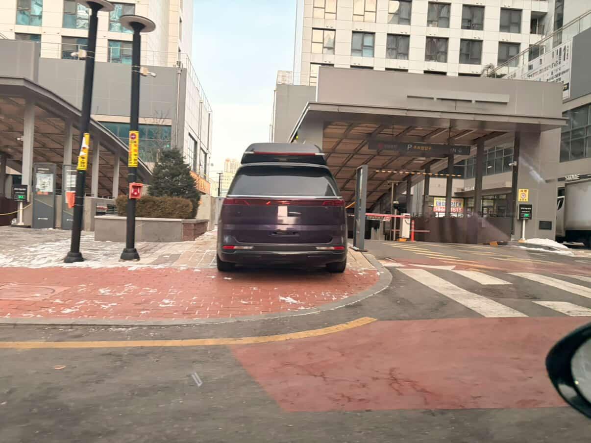 598724795_2058034931686984_2251454045800567712_n (1).jpg