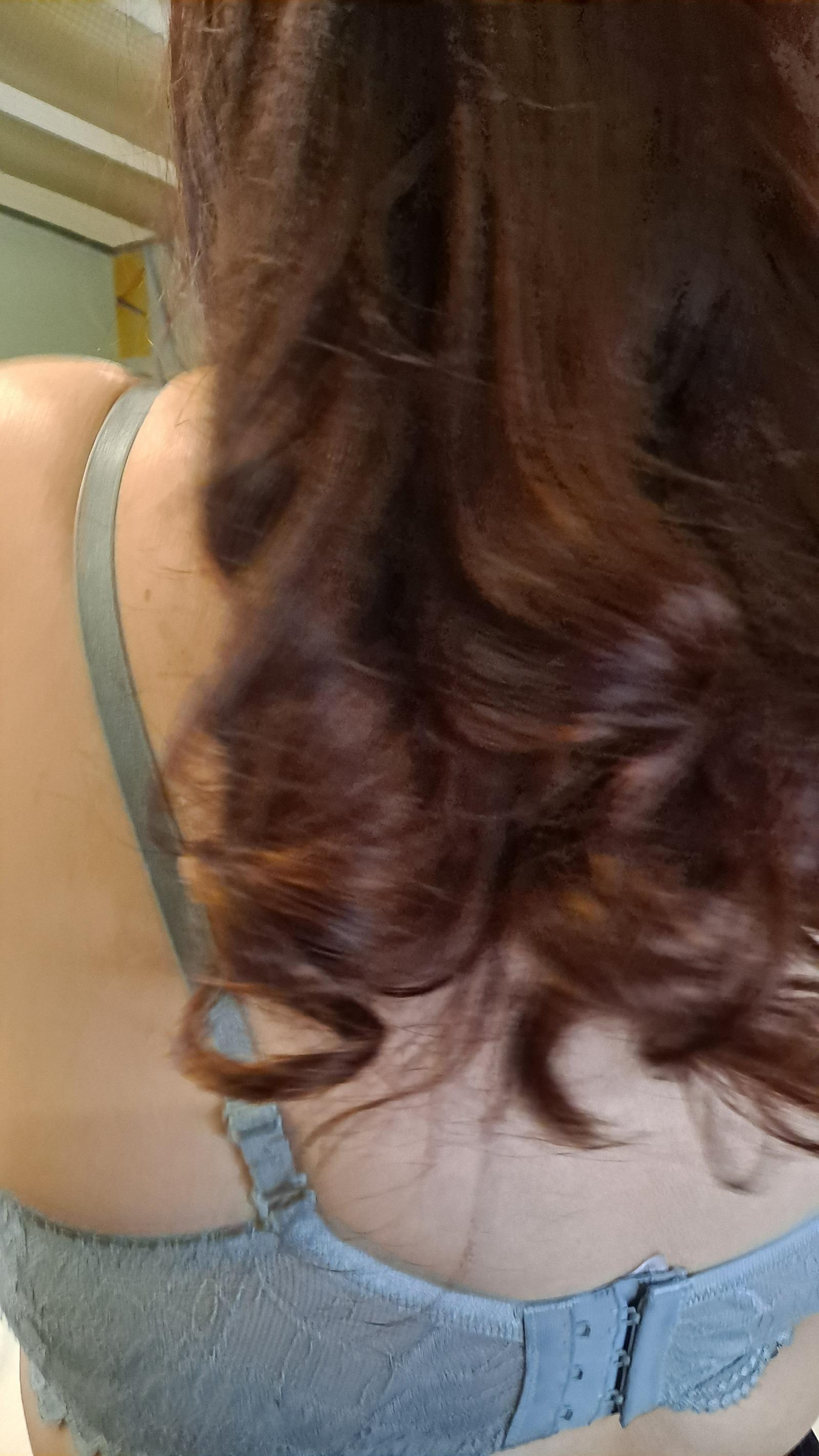 브래지어 뒷모습.jpg