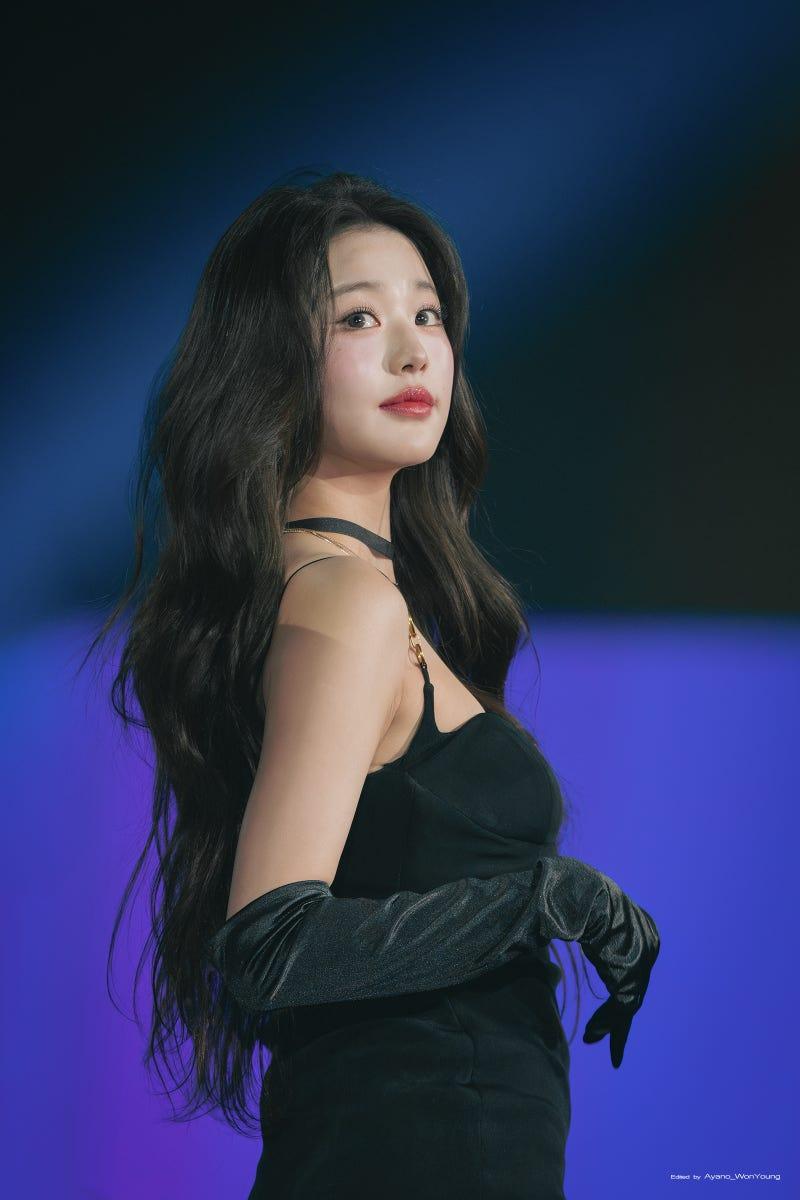 241220-Wonyoung-at-KBS-Song_Festival-19.jpg