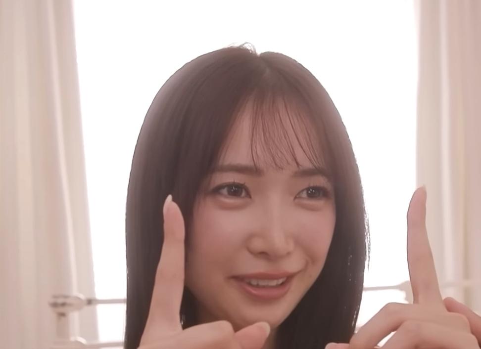 Screenshot_20260411_223734_YouTube.jpg